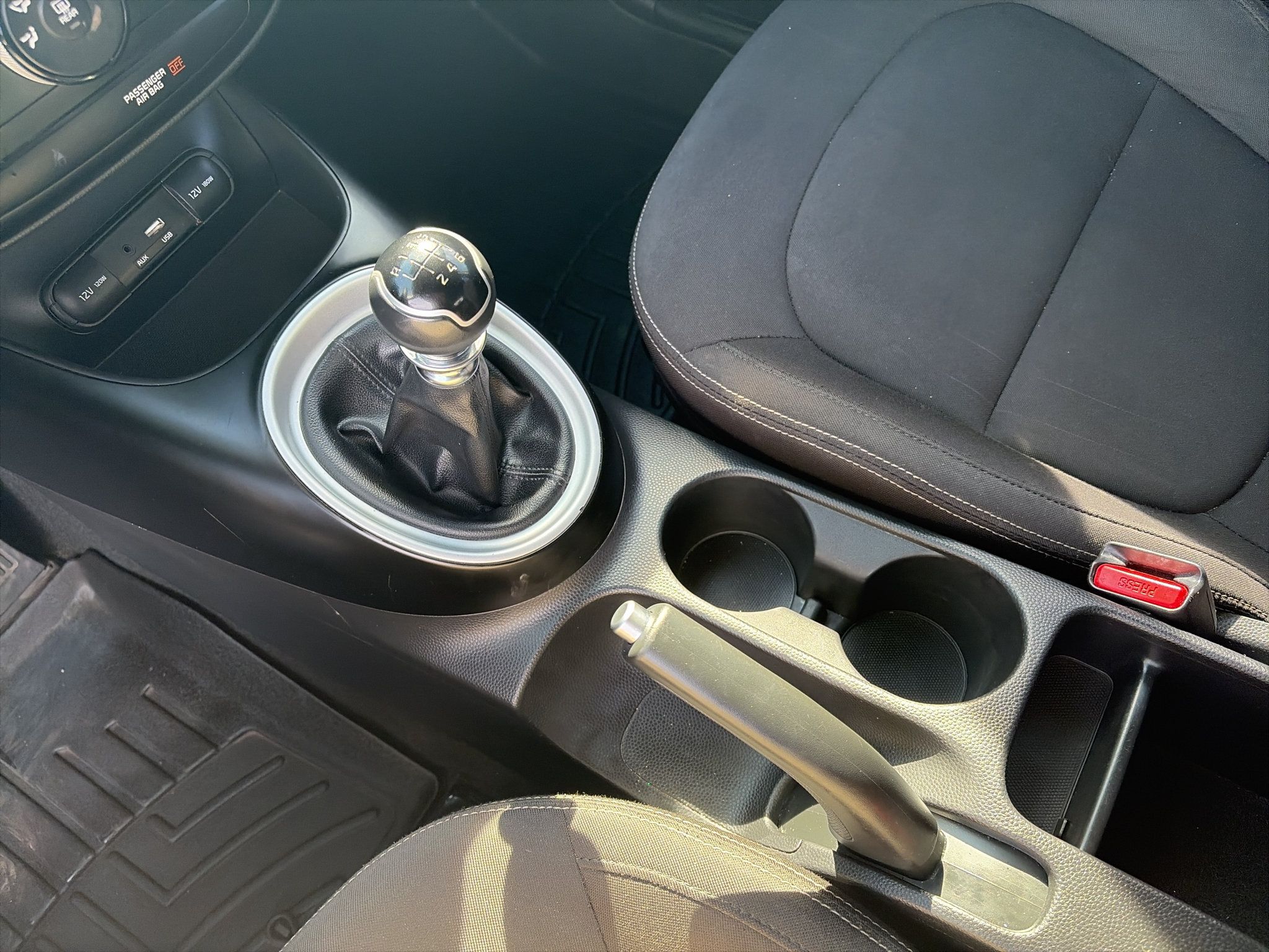 Used 2016 Kia Soul FWD image 26
