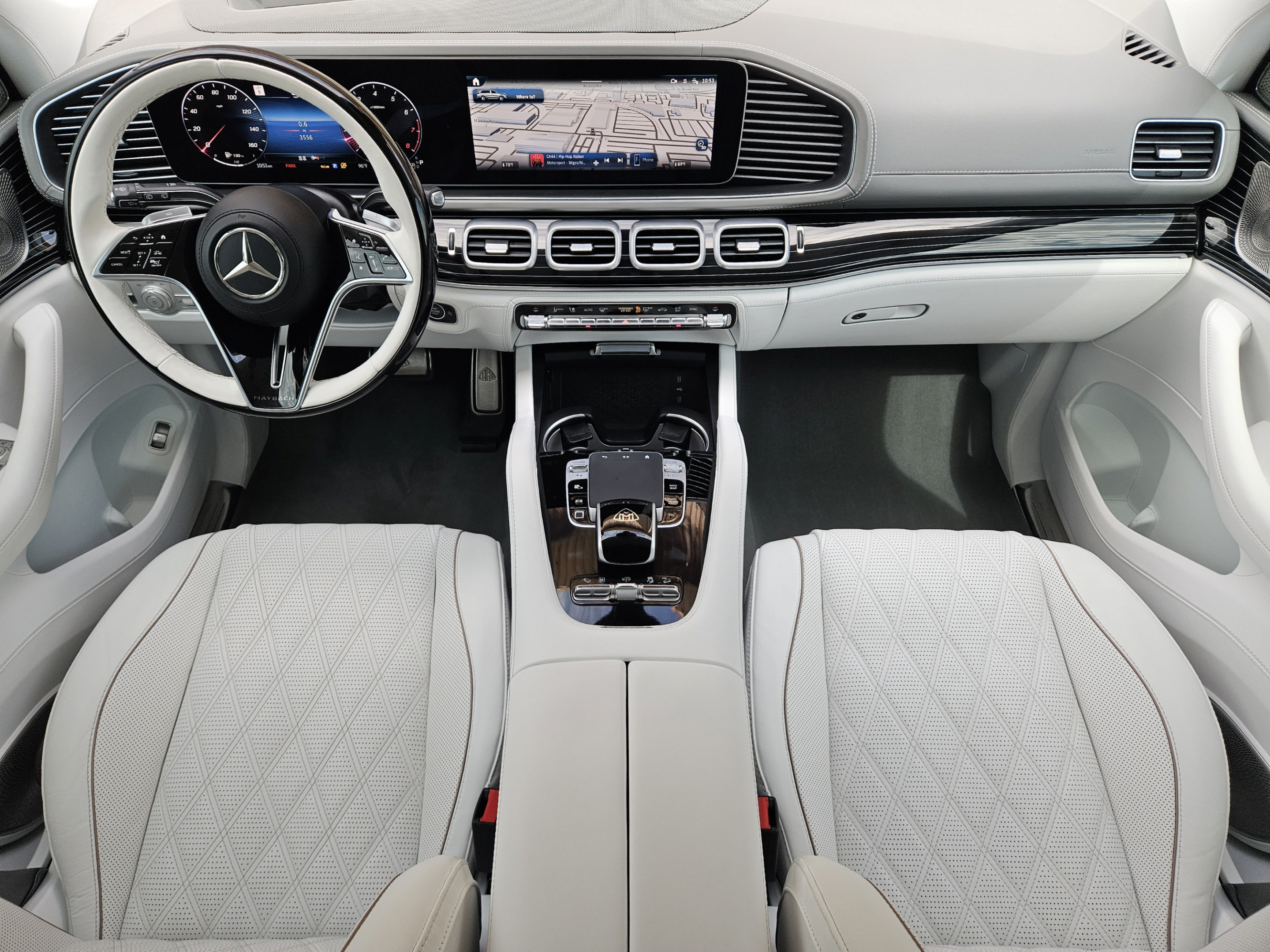 Used 2025 Mercedes-Benz Maybach GLS 600 4MATIC image 22