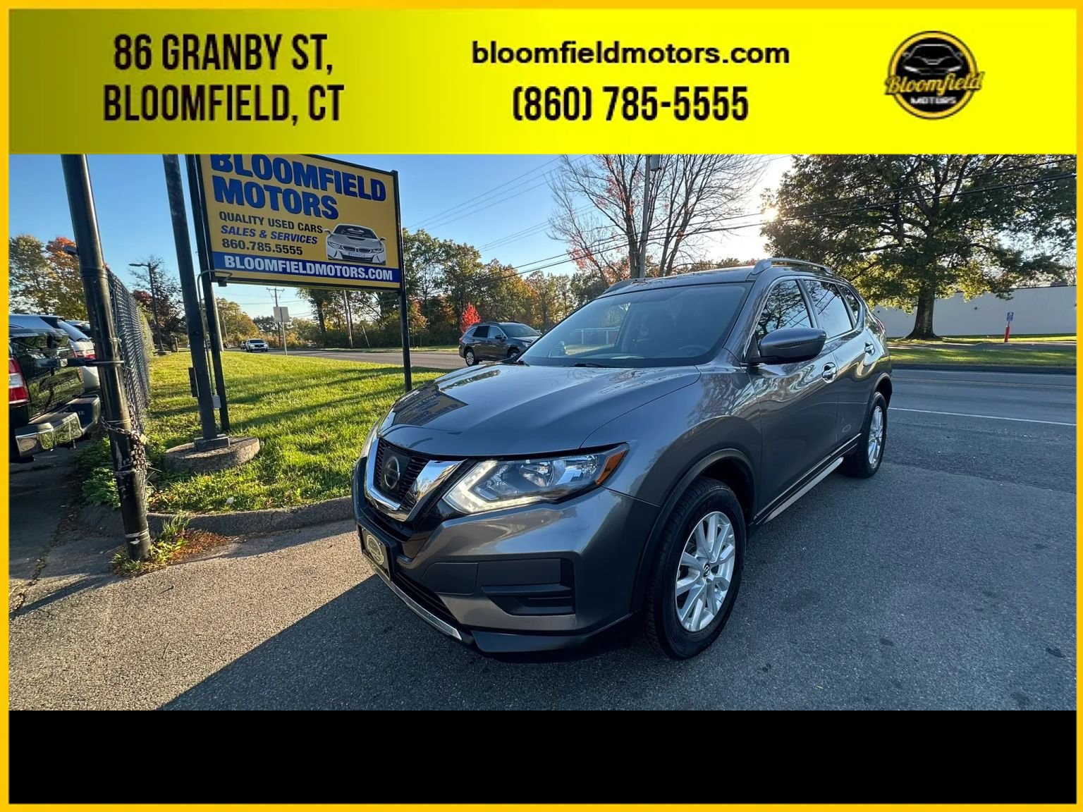 Used 2017 Nissan Rogue SV AWD/4WD image 1