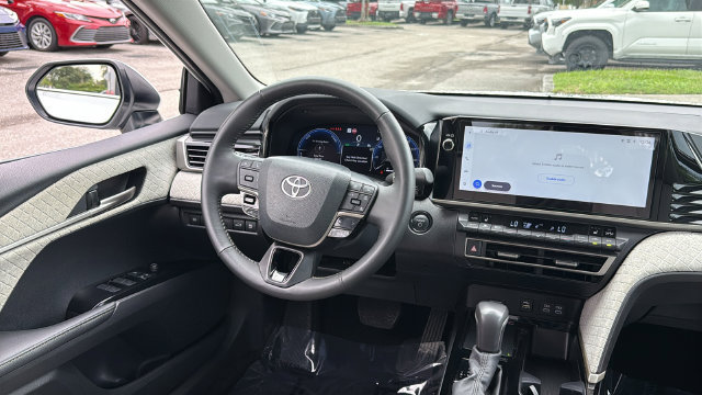 Used 2026 Toyota Camry XLE FWD image 14
