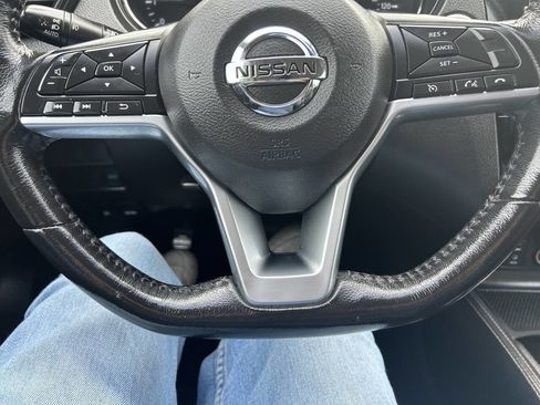 Used 2017 Nissan Rogue Sport SL FWD image 13