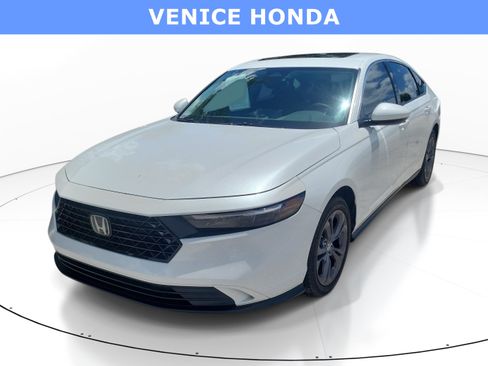 Used 2023 Honda Accord EX image 1