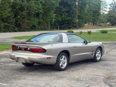 Used 2000 Pontiac Firebird Coupe w/ Opt Pkg RWD image 3