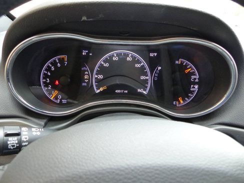 Used 2021 Jeep Grand Cherokee Limited AWD/4WD image 43