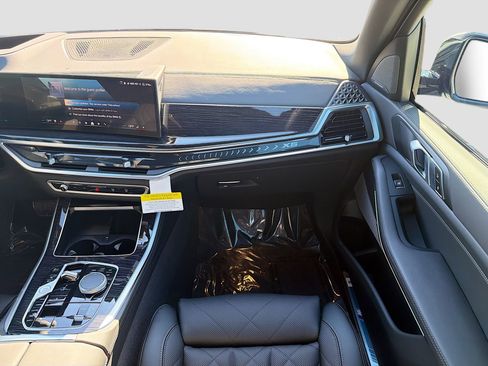 New 2026 BMW X5 xDrive50e w/ M Sport Package image 19