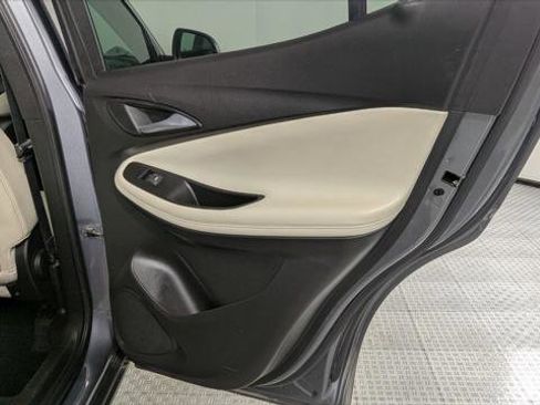 Used 2021 Buick Encore GX Select image 19