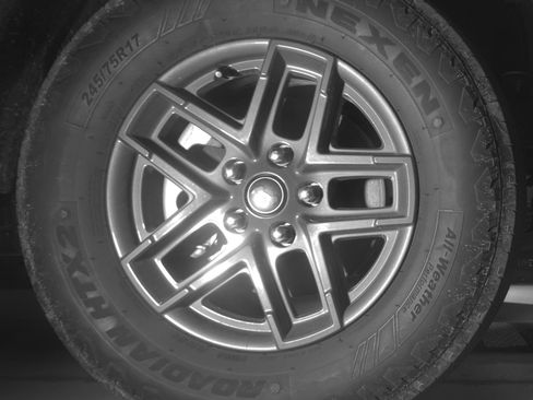 Used 2025 Jeep Wrangler Unlimited Sport AWD/4WD image 13