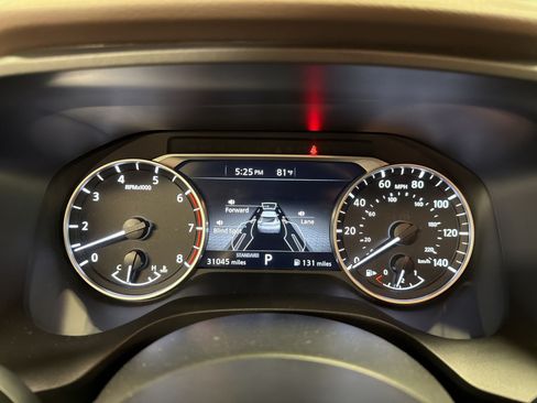 Used 2023 Nissan Rogue SV FWD image 22