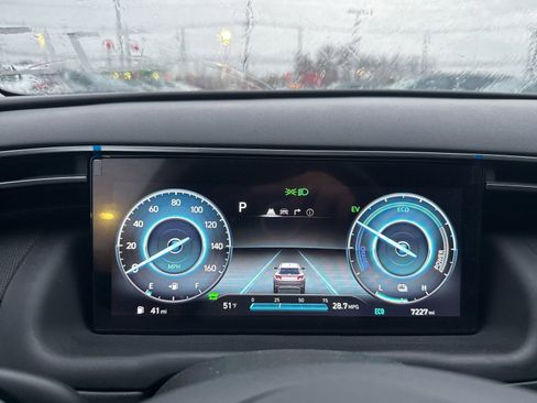 Used 2024 Hyundai Tucson Limited image 24