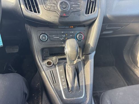 Used 2018 Ford Focus SE image 24
