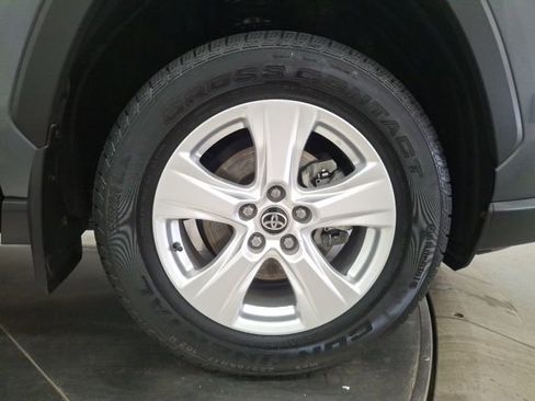 Used 2021 Toyota RAV4 XLE w/ Convenience Package image 62