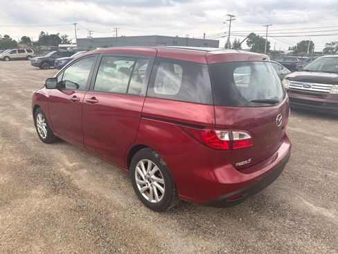 Used 2014 MAZDA MAZDA5 Sport FWD image 2