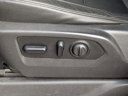 Used 2019 Chevrolet Silverado 1500 RST image 21