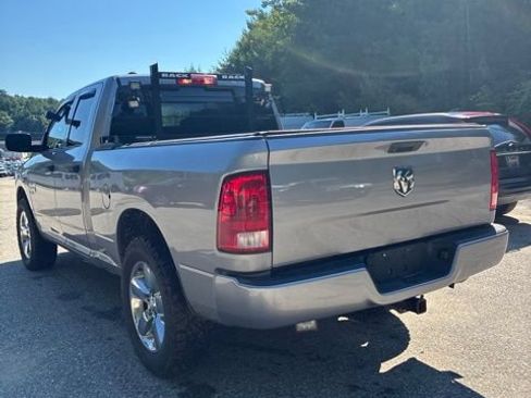 Used 2019 RAM 1500 Express AWD/4WD image 4