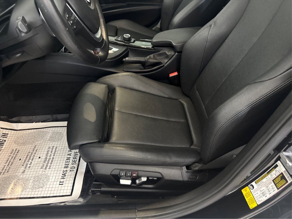 Used 2018 BMW 330i Sedan RWD image 30