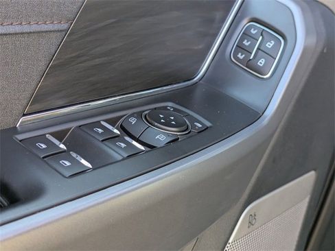 Used 2024 Ford F150 Lariat image 11