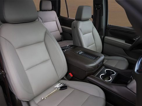 Used 2023 Chevrolet Tahoe Z71 w/ Luxury Package image 30