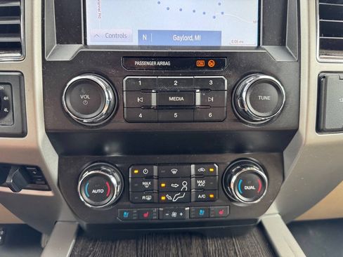 Used 2021 Ford F250 Lariat w/ Chrome Package AWD/4WD image 26