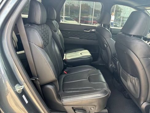 Used 2022 Hyundai Palisade Calligraphy w/ Cargo Package AWD/4WD image 9