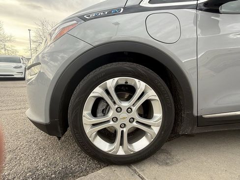 Used 2020 Chevrolet Bolt LT image 31