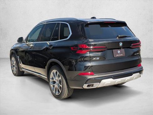 Used 2026 BMW X5 xDrive40i AWD/4WD image 9