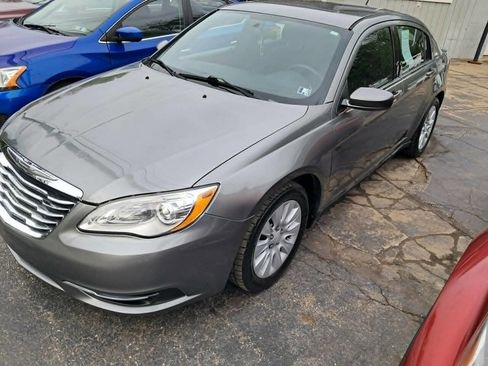 Used 2013 Chrysler 200 LX FWD image 1