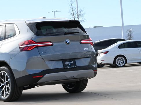 Used 2026 BMW X3 xDrive30i AWD/4WD image 5