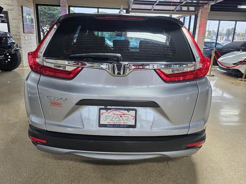 Used 2017 Honda CR-V LX image 6