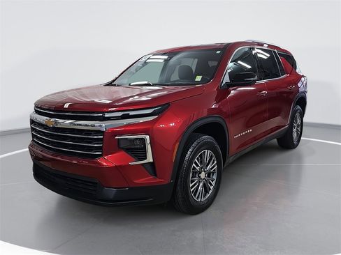 Certified 2024 Chevrolet Traverse LT w/ Trailering Package image 10