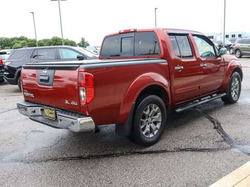 Used 2019 Nissan Frontier SL AWD/4WD image 4