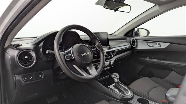 Used 2022 Kia Forte LXS w/ LXS Technology Package FWD image 24