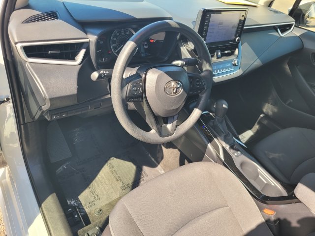 Used 2022 Toyota Corolla LE FWD image 12