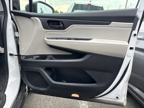 Used 2025 Honda Odyssey EX-L image 15
