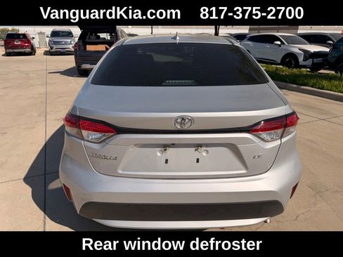 Used 2020 Toyota Corolla LE image 3