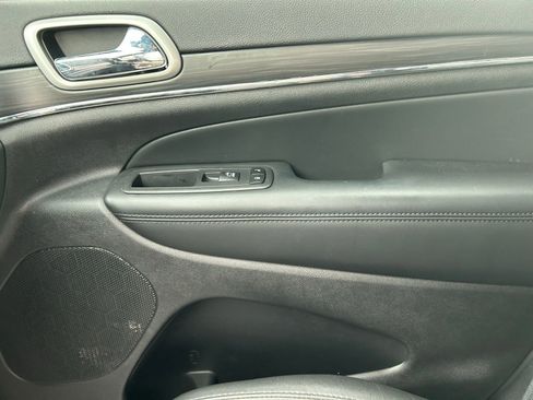 Certified 2022 Jeep Grand Cherokee Limited image 14