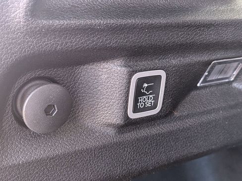 Certified 2023 Jeep Grand Cherokee L Limited w/ Luxury Tech Group II image 30