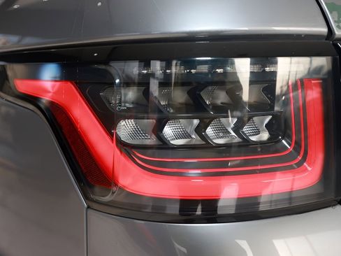 Used 2020 Land Rover Range Rover Sport HSE Dynamic image 38