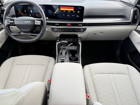New 2026 Kia Sorento S w/ S Panoramic Sunroof Package image 13