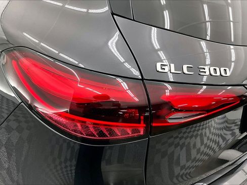 Used 2026 Mercedes-Benz GLC 300 image 26