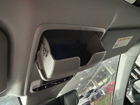 Used 2024 Acura Integra FWD image 29