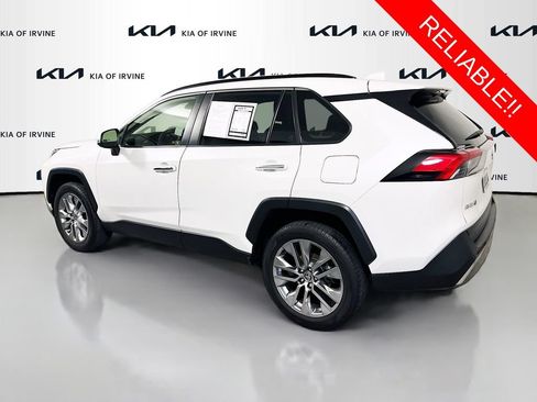Used 2022 Toyota RAV4 Limited FWD image 5
