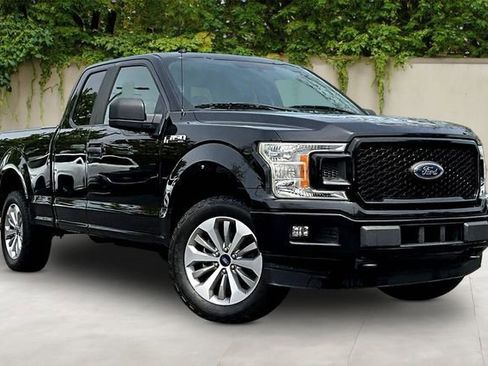 Used 2018 Ford F150 XL w/ Equipment Group 101A Mid AWD/4WD image 3
