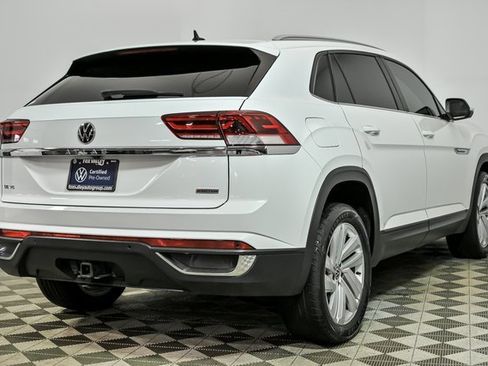 Certified 2022 Volkswagen Atlas Cross Sport SE image 7