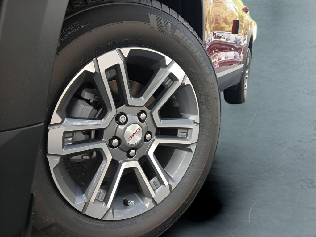 New 2027 GMC Terrain Elevation FWD image 2