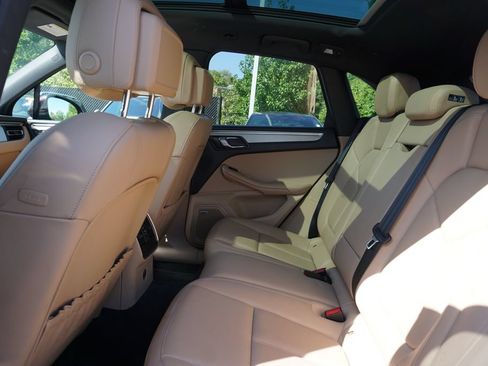 Used 2021 Porsche Macan S AWD/4WD image 24