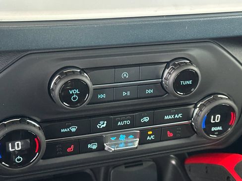 New 2026 Ford Bronco Heritage Edition AWD/4WD image 21