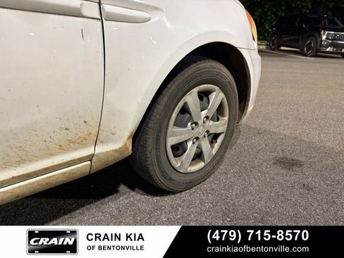 Used 2008 Hyundai Accent GLS FWD image 4