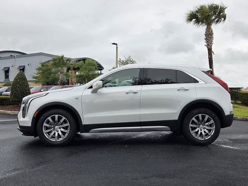 Used 2023 Cadillac XT4 Premium Luxury w/ Enhanced Visibility Package FWD image 3