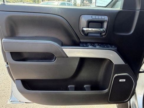 Used 2017 Chevrolet Silverado 1500 LTZ Z71 w/ LTZ Plus Package AWD/4WD image 10