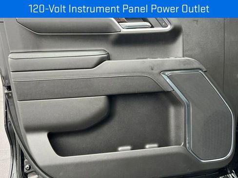 Used 2023 GMC Sierra 1500 Elevation image 25